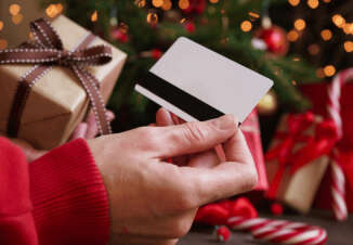 Research: Tips to curb your credit card expenditure during the holiday season - Credit-Land.com