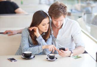 News: Even Romance Doesn’t Stop People from Mobile Banking - Credit-Land.com