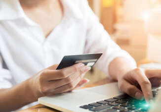 Research: Simple ways to avoid bankruptcy, ensuring security and protection of credit card - Credit-Land.com