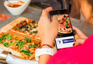 News: Free Pizza on Papa John’s & VISA - Credit-Land.com