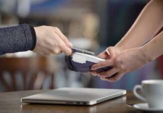 News: Debit Card Lets Teens Use Apple Play - Credit-Land.com
