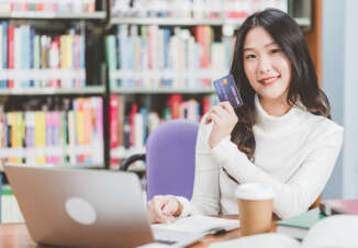 Research: Choosing The Right College Credit Card - Credit-Land.com