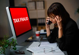 News: Americans Worried About Tax Fraud - Credit-Land.com