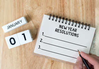 Research: Easy Financial Resolutions To Keep In The New Year - Credit-Land.com